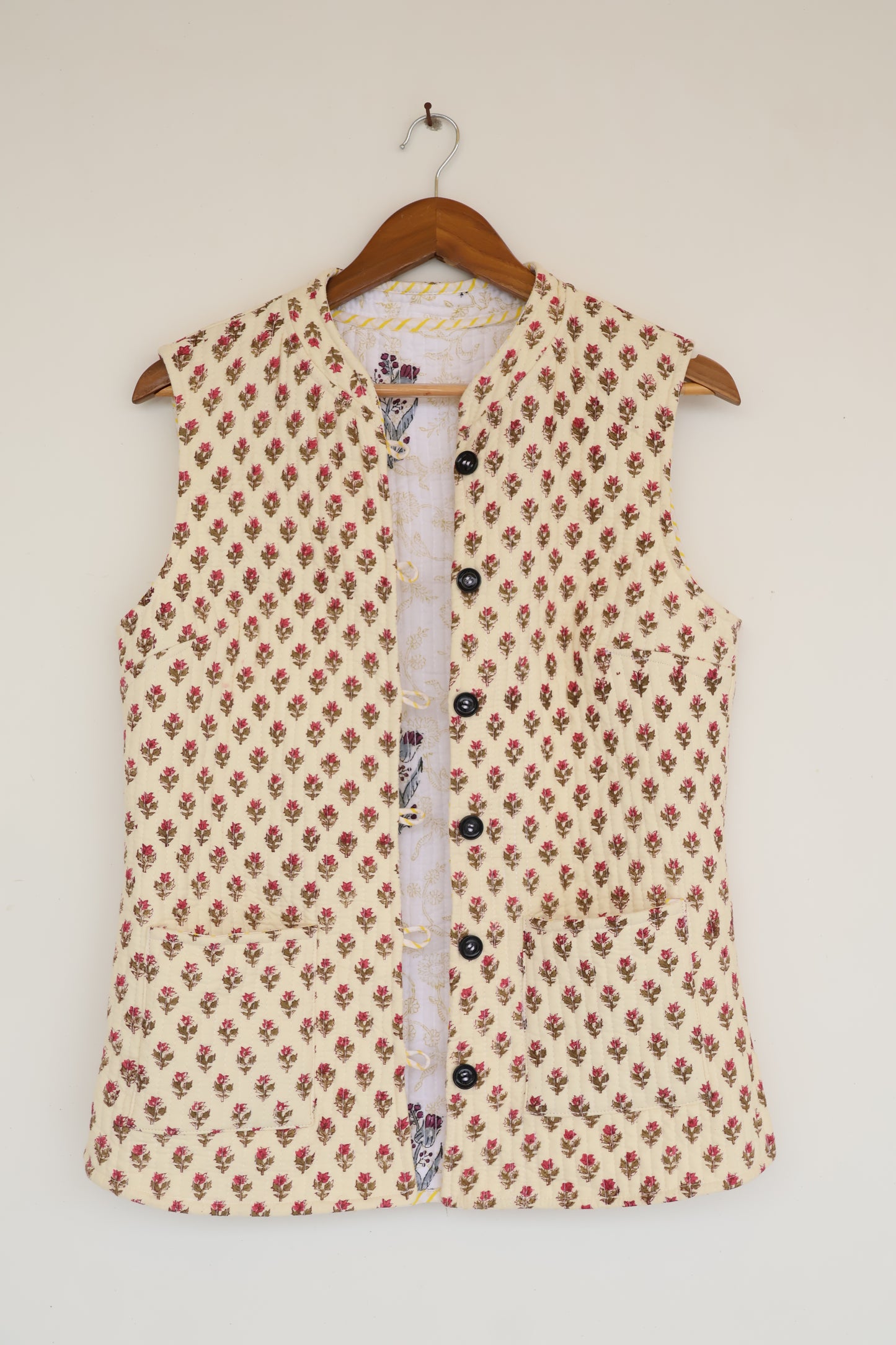 Handblock Printed Cotton Quilted Jacket – Cream with Floral Motif