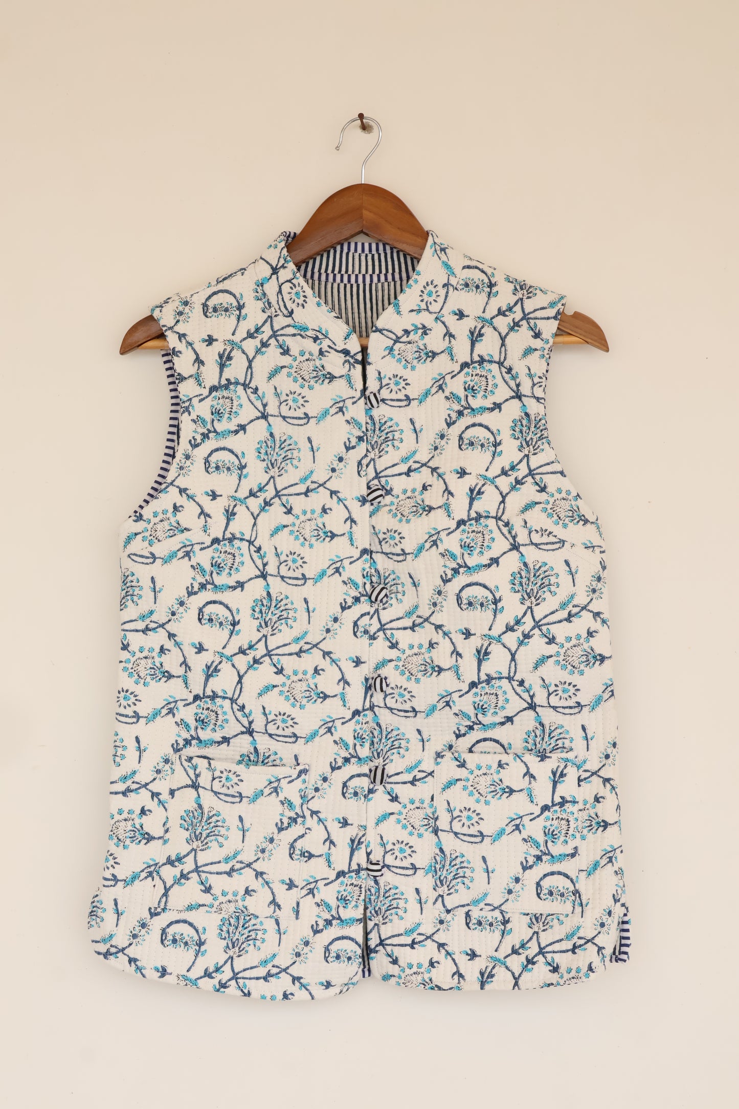 Printed Floral Cotton Quilted Jacket - White & blue - Bohoblockprinted