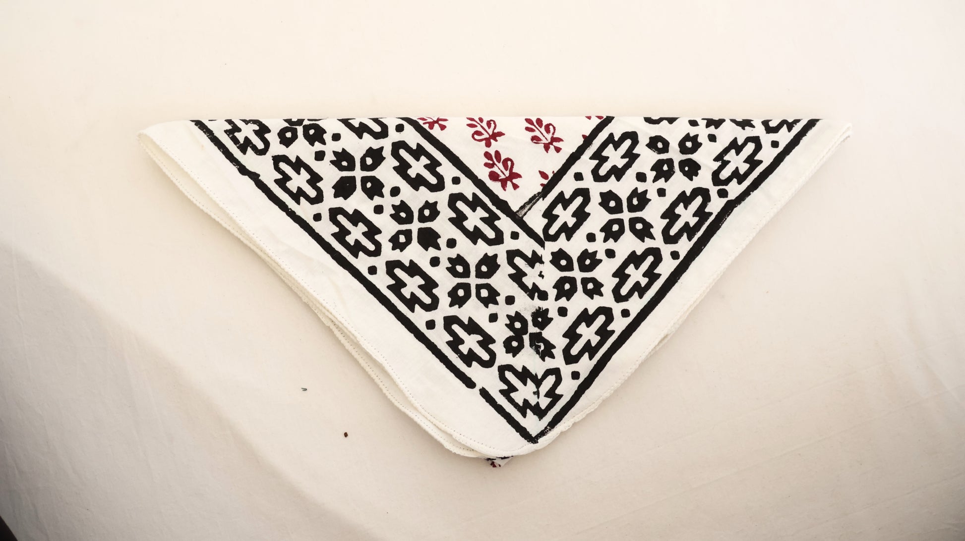 Traditional Indian Cotton Bandana – Maroon Floral Design - Bohoblockprinted